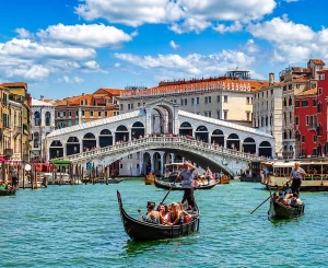 Tour Pháp – Thuỵ Sĩ - Ý Cung đường vàng Châu âu (Paris – Strasbourg – Interlaken – Milan – Venice)